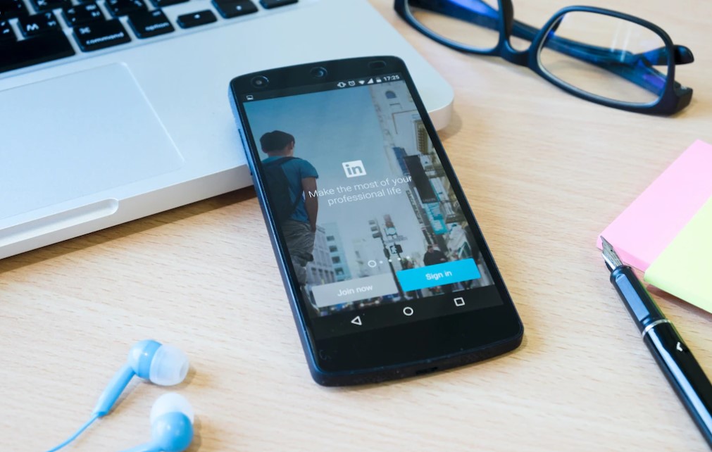 Everything You Need to Know About LinkedIn Video